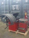 Banden Demonteer Apparaat Weber Tools en Motorbanden Balanceermachine
