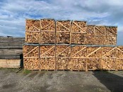 Verkoop van droog brandhout